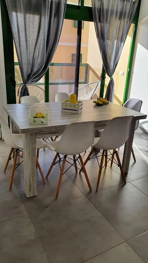 Las Olas Apartment Playa del Inglés 0*,  Hiszpania